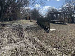1315 W Tishomingo Ave, Sulphur, OK 73086