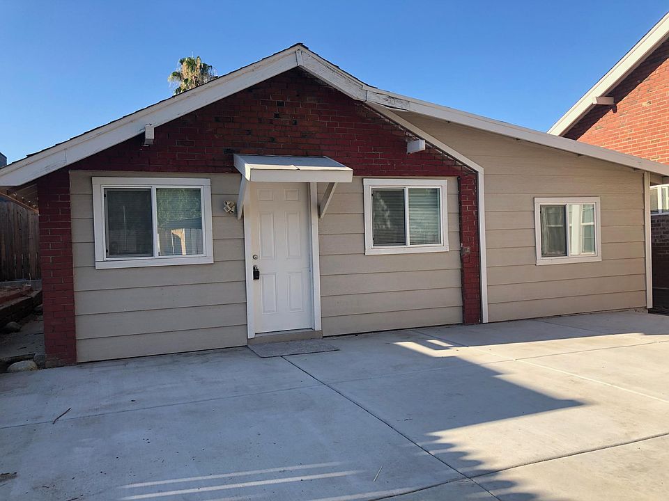 1st image of 117 1/2 Placer St