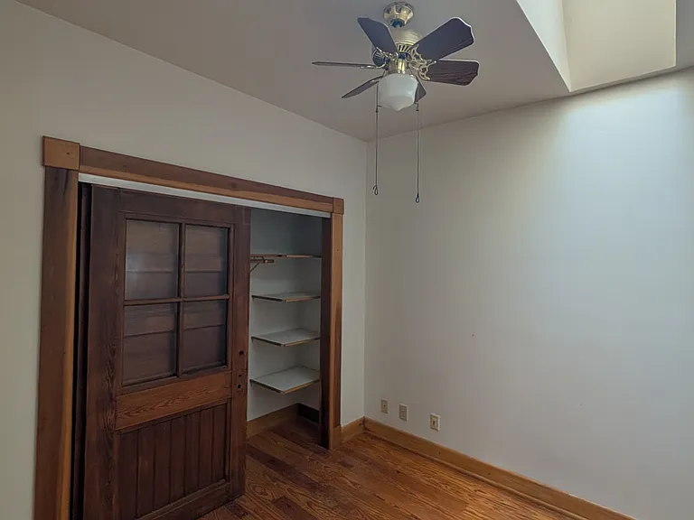 1639 Sycamore St #H — Photo 6