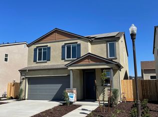 3957 Roberts Ave, Clovis, CA 93619