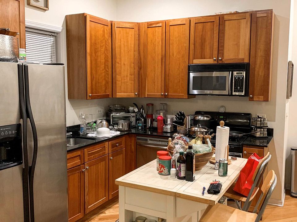 1st image of 2510 N Southport Ave #2G