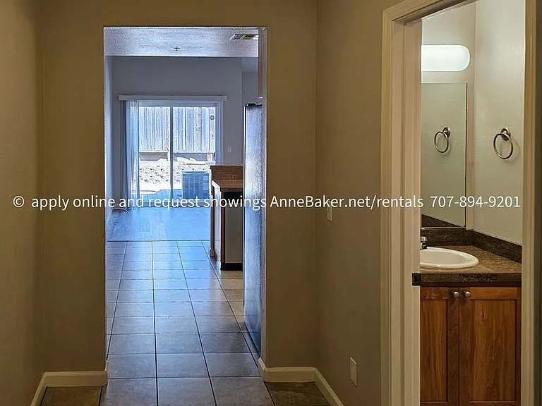 132 Treadway Ct — Photo 8