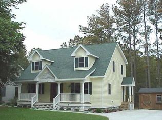 631 Canal Dr, Kill Devil Hills, NC 27948