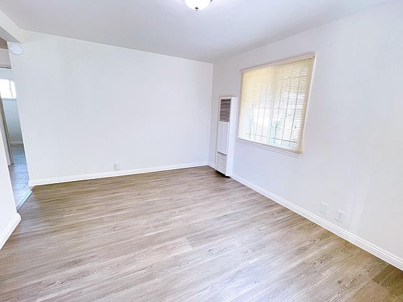 Living Room - approximately 10 ft x 13 ft