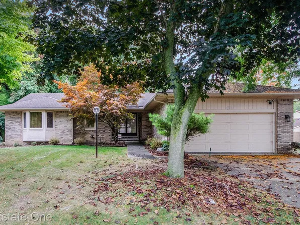 6281 Quaker Hill Dr, West Bloomfield, MI 48322