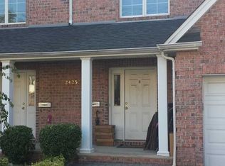 2425 Hammett Ave, Fort Lee, NJ