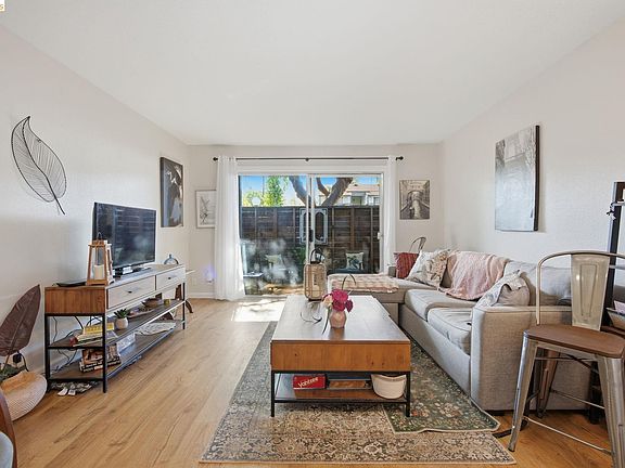 2nd image of 4081 Clayton Rd APT 118