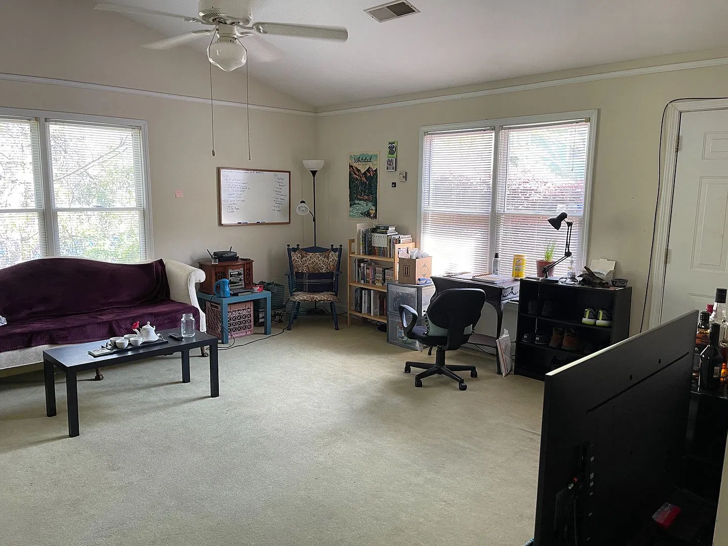 Spacious 3 bed 2 bath house! — Photo 3