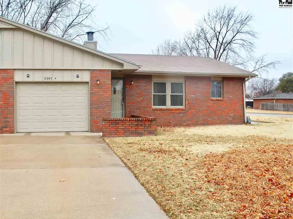 3207 B N Severance St, Hutchinson, KS 67502