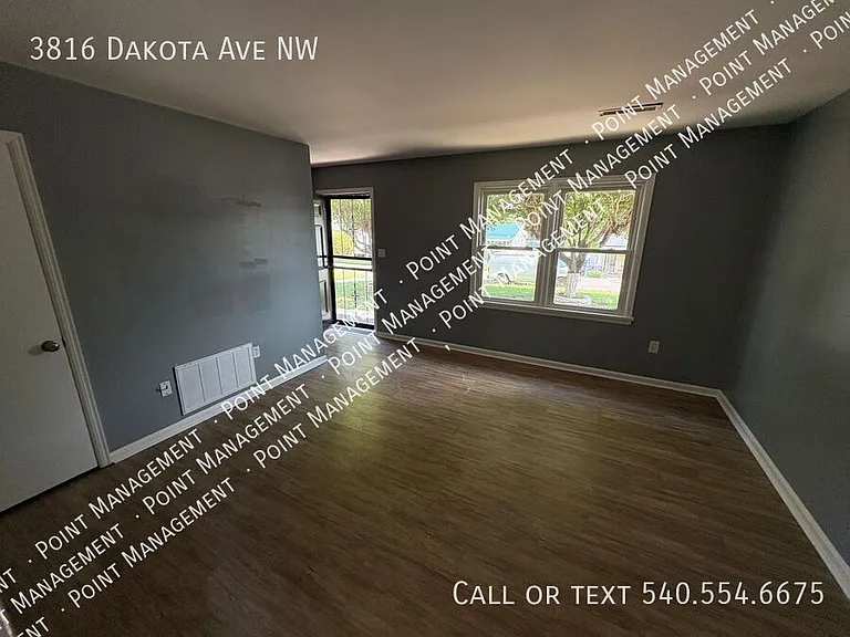 3816 Dakota Ave NW — Photo 2