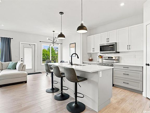5th image of UNIT 65-651 Dubois CRESCENT