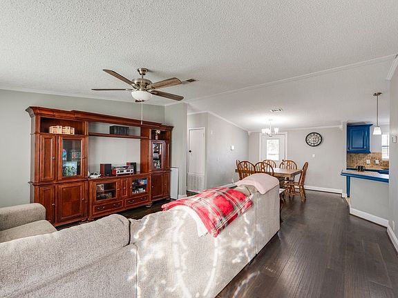 4th image of 709 Ritchey Rd