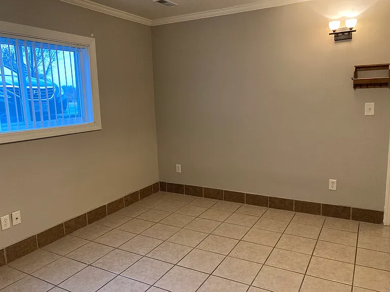 2520 N Cole St #4 — Photo 12