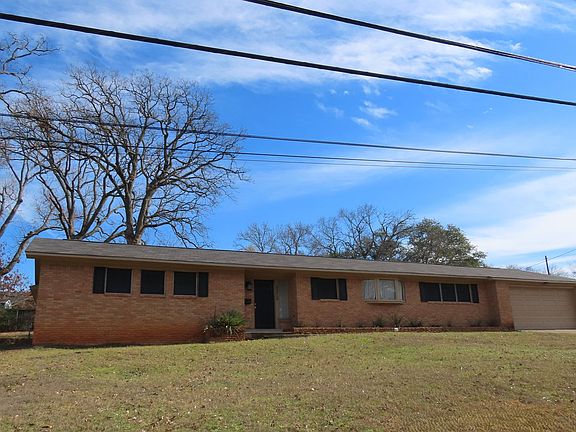 3rd image of 3312 Harwood Dr