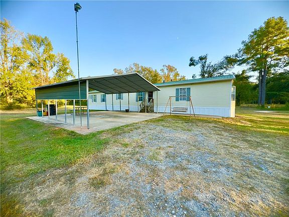2nd image of 1038 Moore Rd