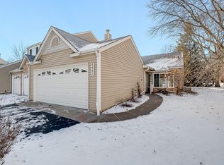 5667 Donegal Ct, Shoreview, MN 55126