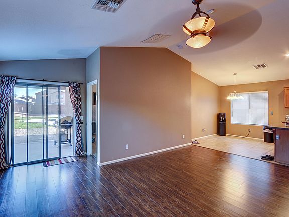 3rd image of 41783 W Hillman Dr