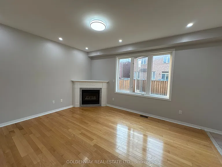 34 Whitford Rd — Photo 9