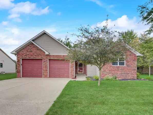 624 Countryside Dr, Lebanon, IN 46052