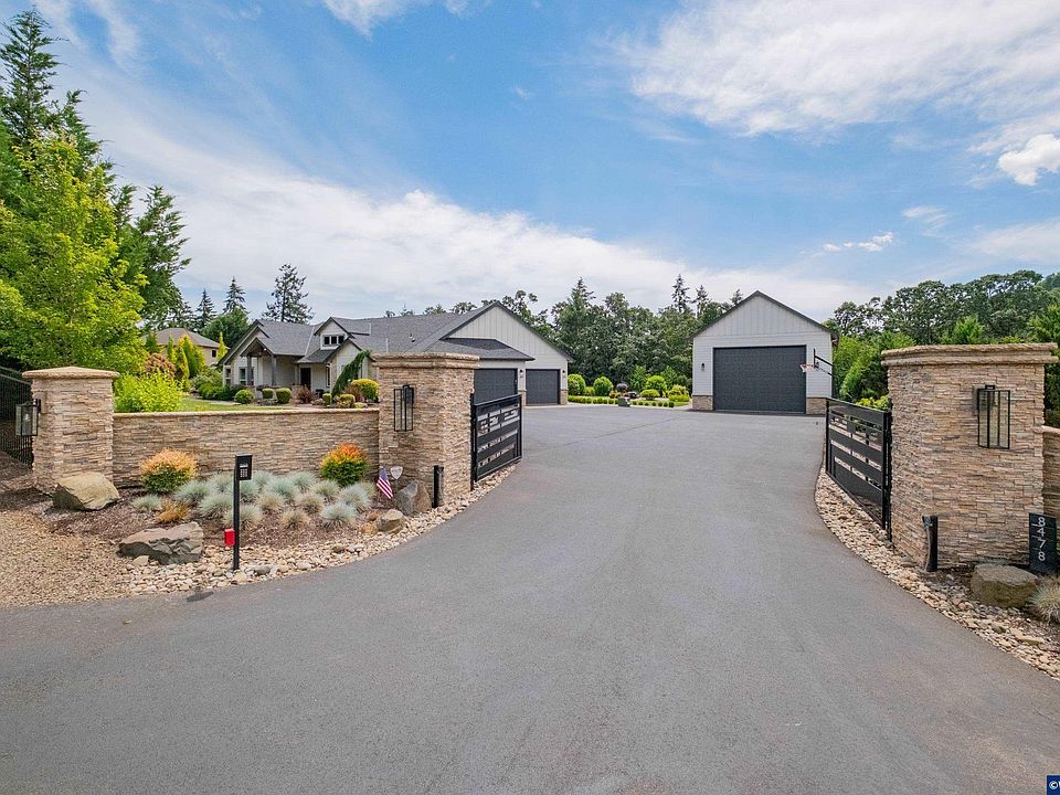 1st image of 8478 Valley Way SE