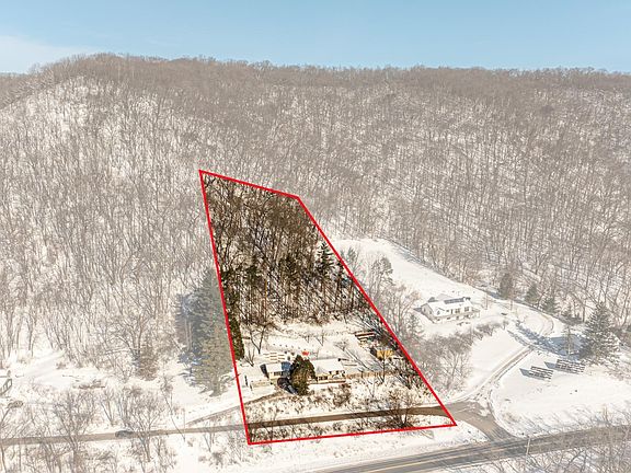 4th image of 24413 Pickwick Loop Rd