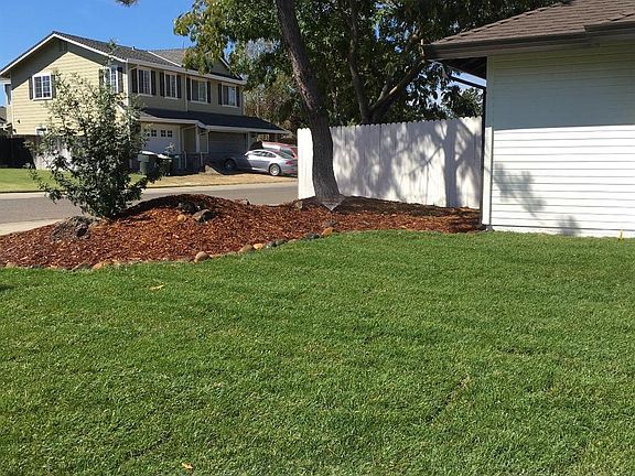 3rd image of 9029 Merlot Way