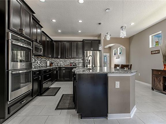 5th image of 5141 Sorrento Blvd E