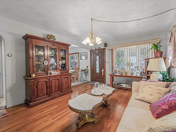 5th image of 63-01 138TH Street