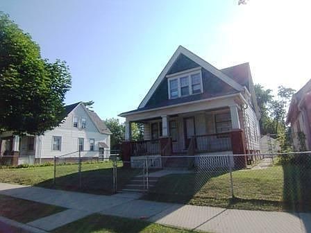 2nd image of 3240 N 29th St