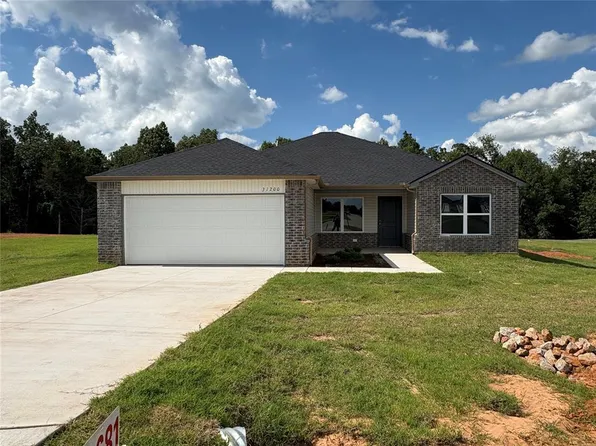 31200 Blackberry Rdg, McLoud, OK 74851