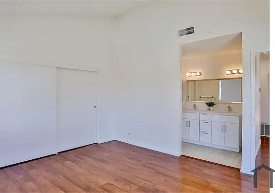 810 Elmwood Dr — Photo 11