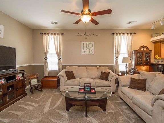 5th image of 212 Shannon Ct