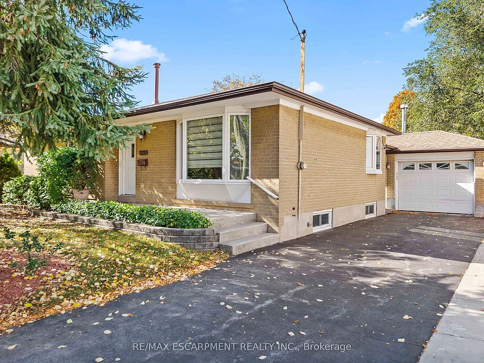 1309 Warwick Ave
