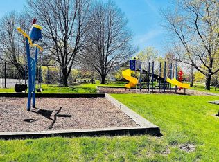 1463 Mercury Dr APT 412, Schaumburg, IL 60193
