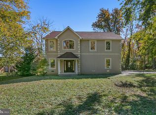 7631 2nd St, Pasadena, MD 21122