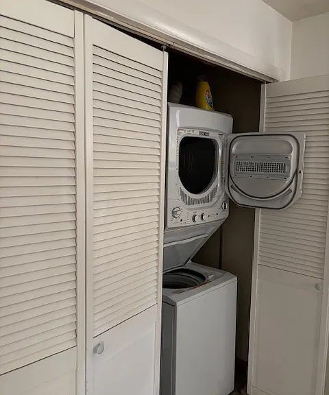 201 E California 602 Walnut #2 — Photo 6