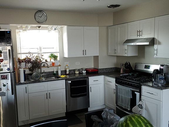 4th image of 2837 N 73rd Ave #2E
