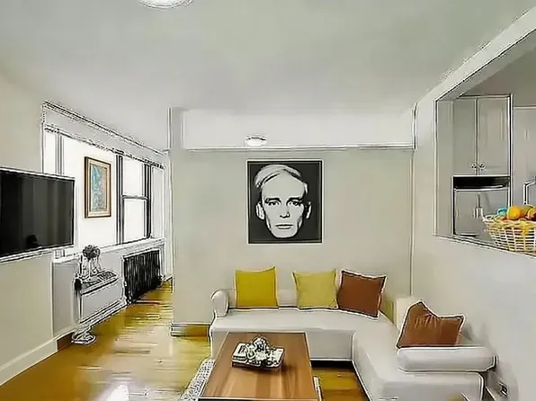 238 East 36th Street image 1 of 4