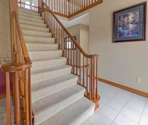 4th image of 8855 Chateau Dr NW