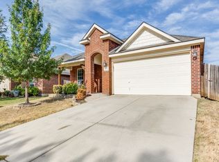 12136 Bellegrove Rd, Burleson, TX 76028