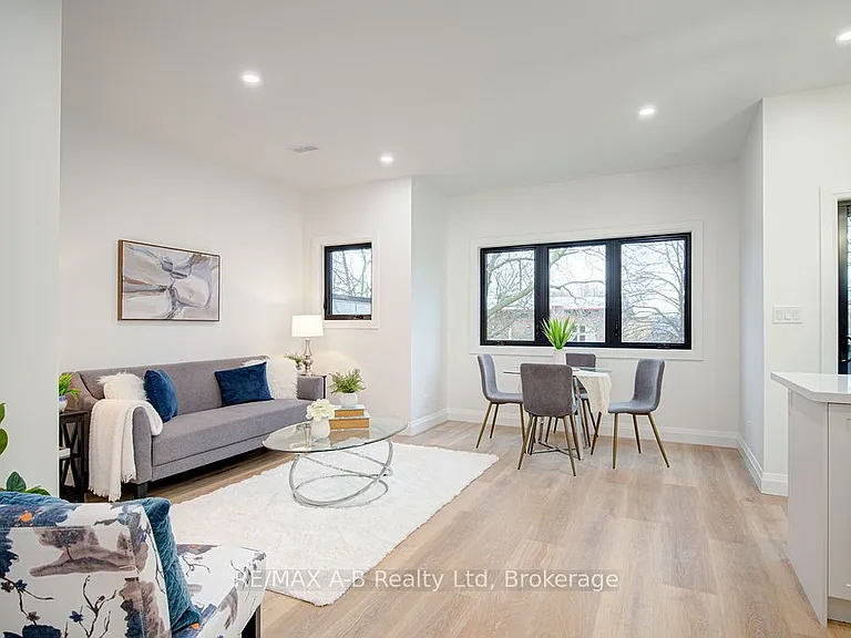 312 Forman Ave — Photo 10