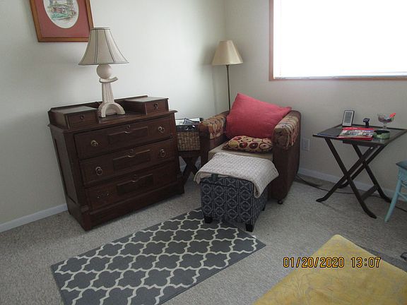 3rd image of 575 Kim Ln SW