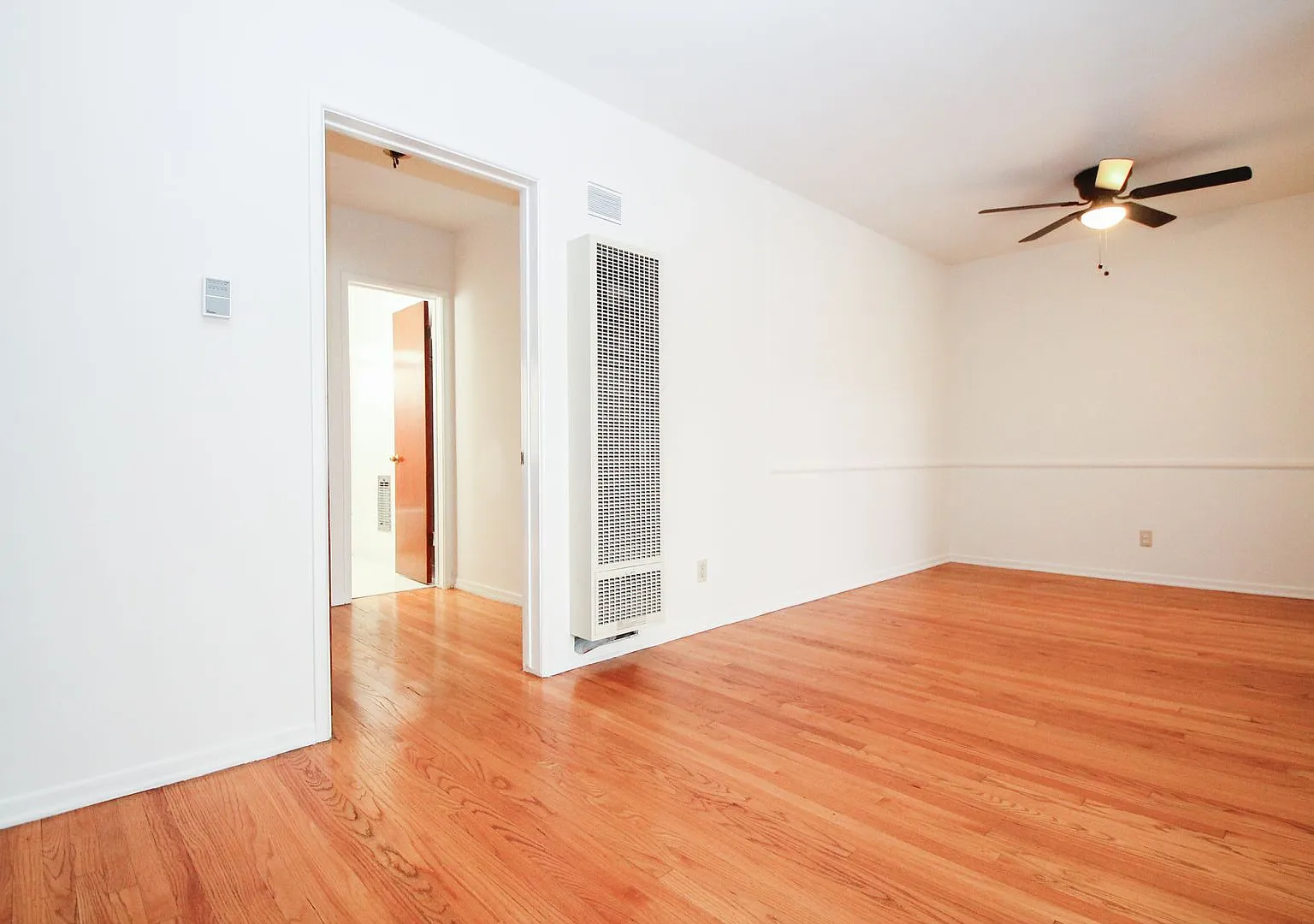 1033 S. Holt Ave. — Photo 3