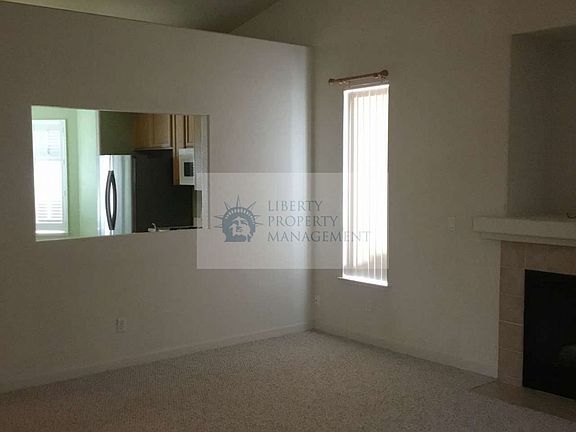 4th image of 3225 McVie Dr