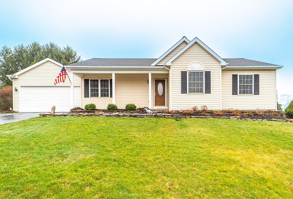 1st image of 29 Berry Grove Ln