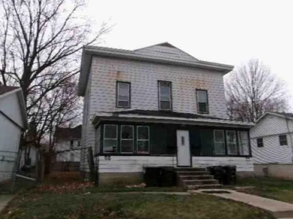 403-403 1/2 E Prospect Ter, Freeport, IL 61032
