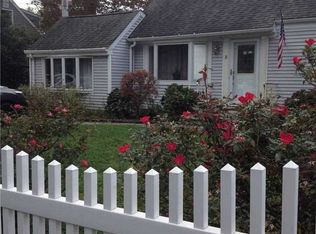 5 Field Pl, Huntington Station, NY 11746