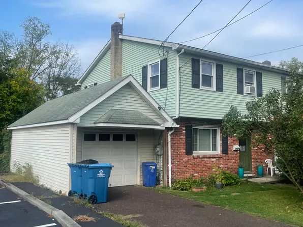 233 W Park Ave #1, Sellersville, PA 18960