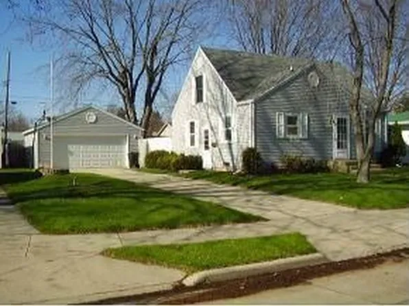 1130 W Bell Ave, Appleton, WI 54914