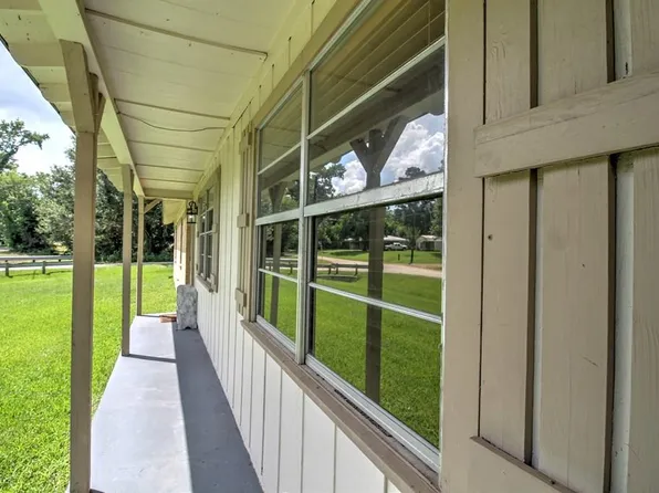 239 S Homer Ave, Wells, TX 75976